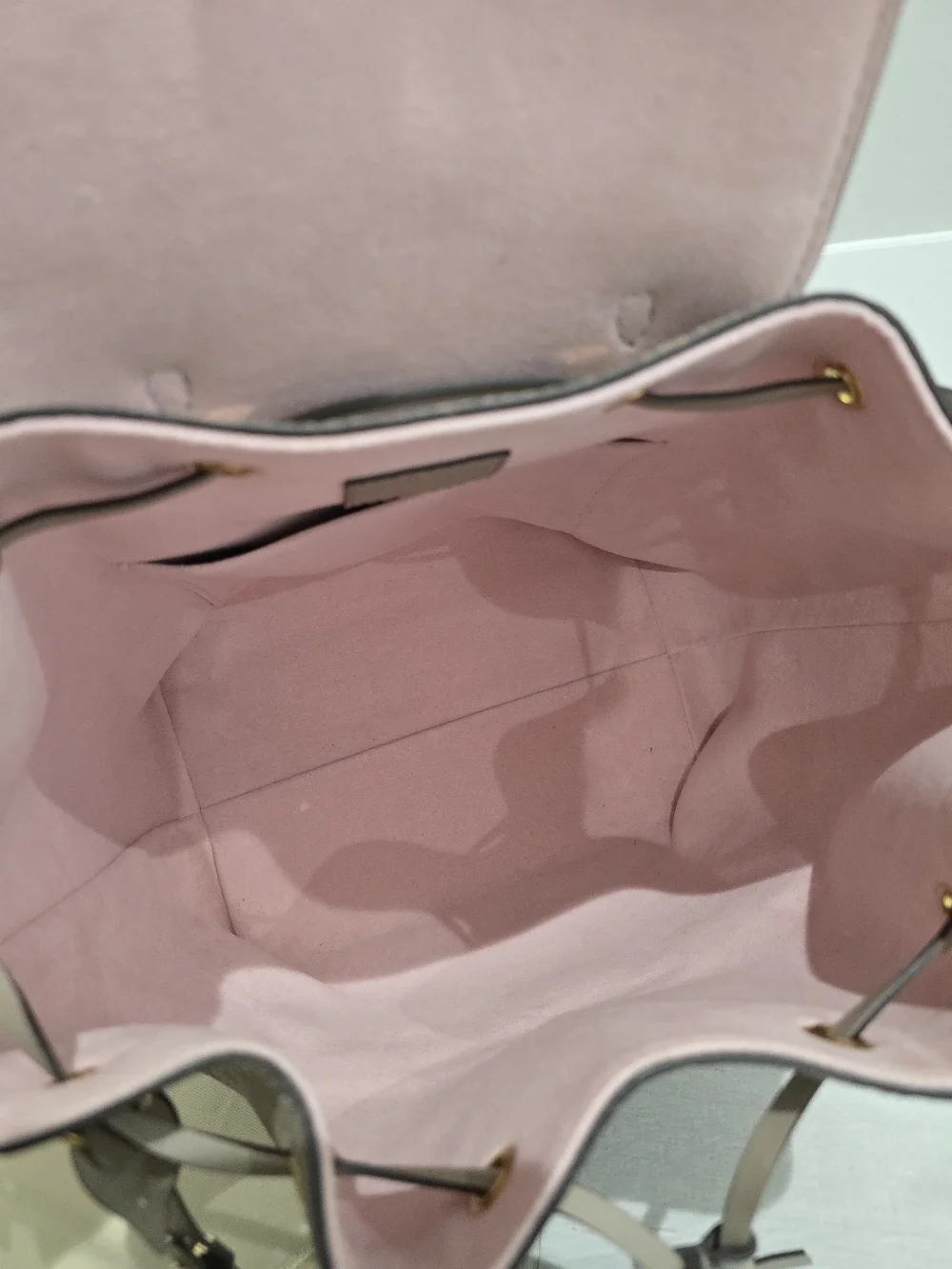 Louis Vuitton  Montsouris Backpack Turtledove Empreinte Leather Pink Interior